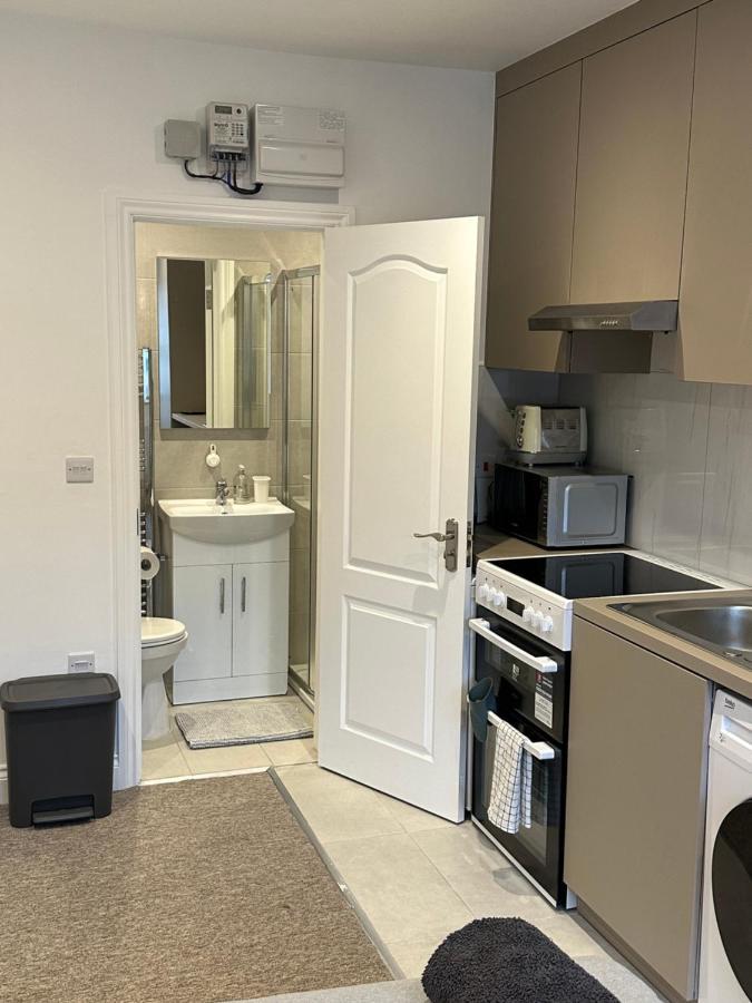 Bright Modern, 1 Bed Flat, 15 Mins Away From Central London Hendon Dış mekan fotoğraf