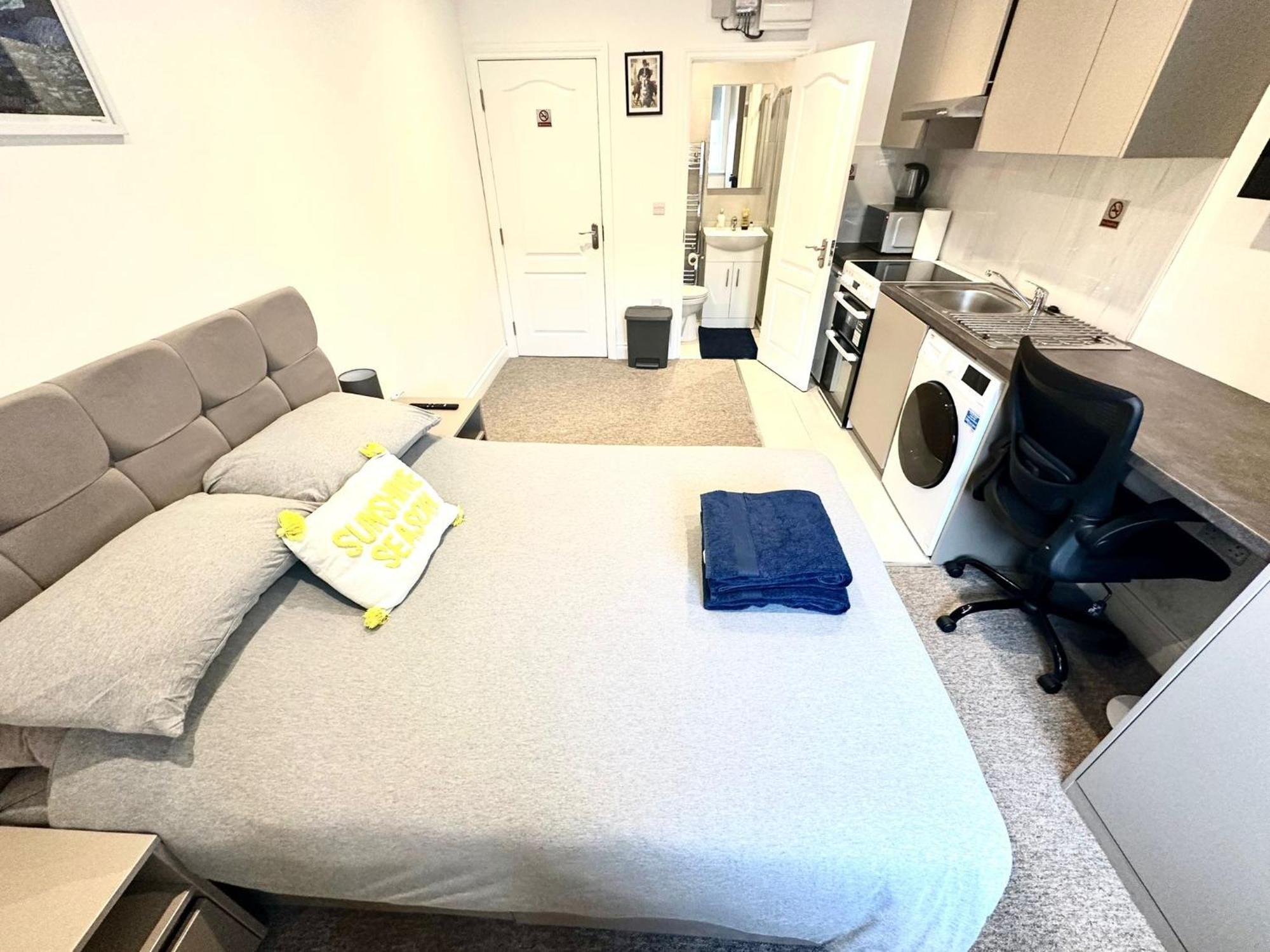 Bright Modern, Private Apartment,15 Mins To Central London Hendon Dış mekan fotoğraf