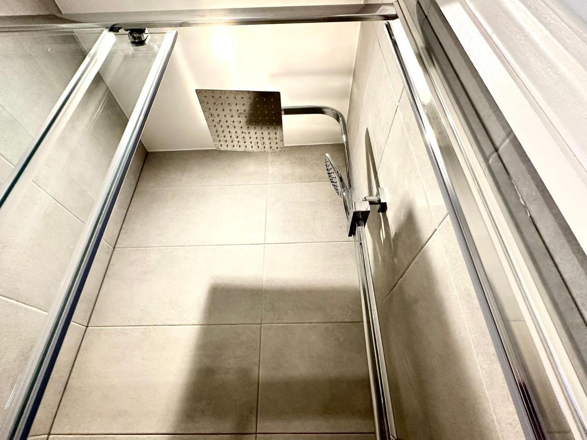 Bright Modern, Private Apartment,15 Mins To Central London Hendon Dış mekan fotoğraf